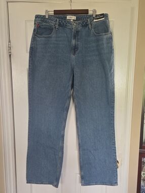 Abercrombie & Fitch High Rise Straight Leg Jeans - Light Blue